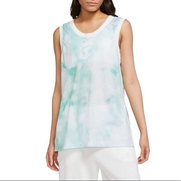 NWT! Nike Women's Sportswear Icon Clash Sky Dye Tank size S - Picture 3 of 7
